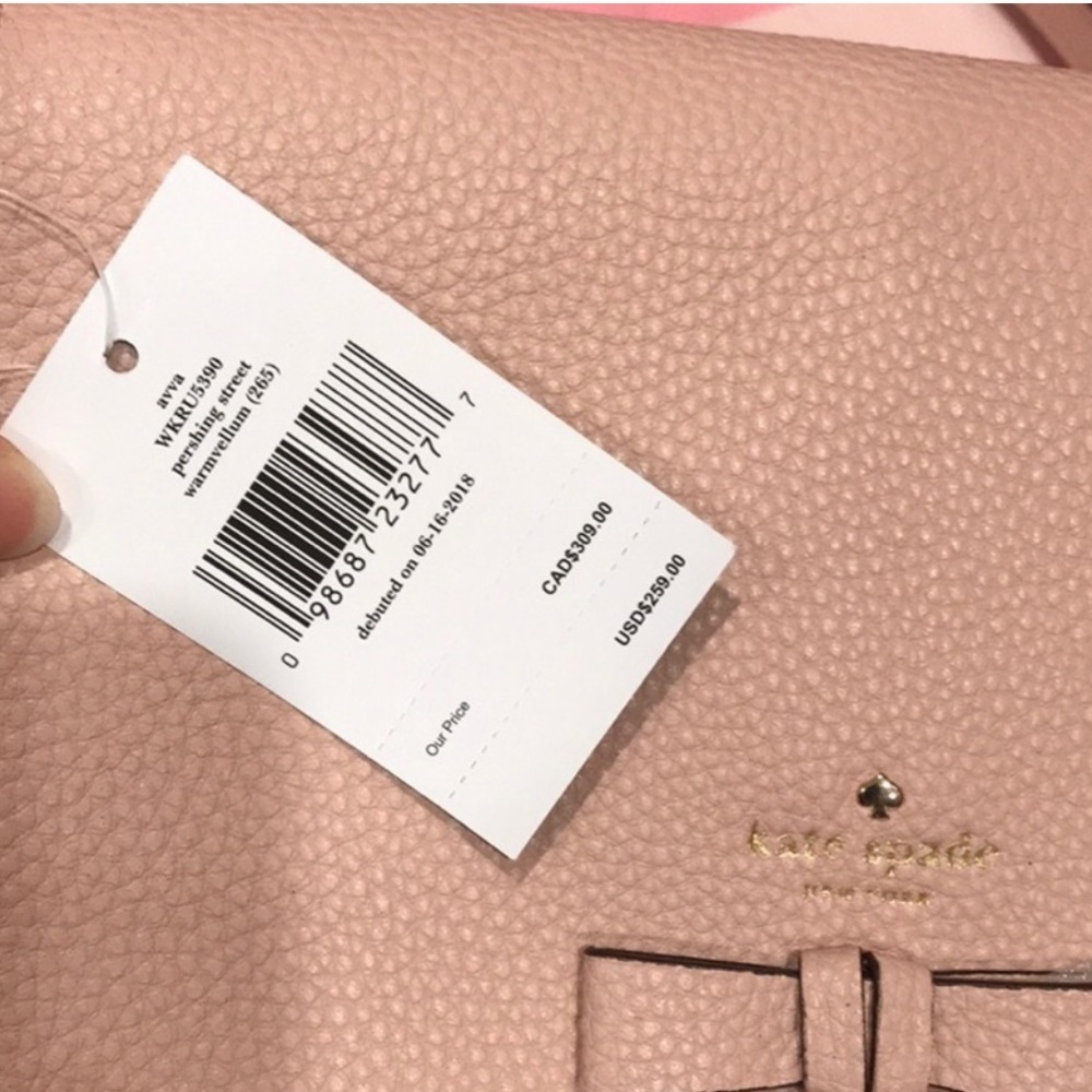 Kate Spade Purple Leather Crossbody (256$ retail) - Picture 6 of 6